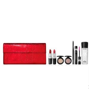 MAC Cosmetics Bursting With Best Sellers Kit - LE, BNIB & Discontinued